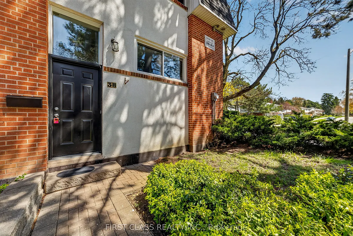 Building Photo - 96 George Henry Blvd #38