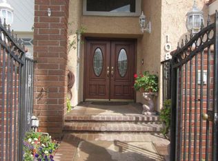 10836 Garland Dr, Culver City, CA 90232