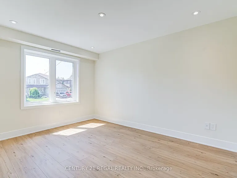 171 Gamma St #2 — Photo 10