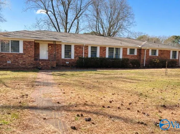 409 Forestdale Ave, Albertville, AL 35950