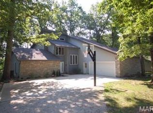 1824 Westmoor Dr, Foristell, MO 63348