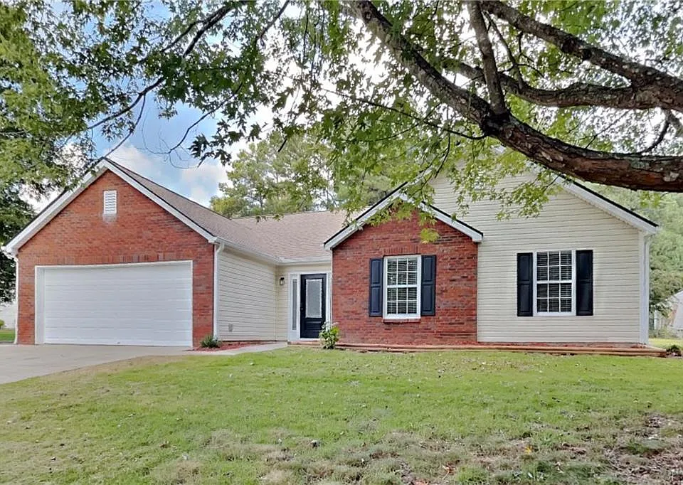 410 Crestbend Ln