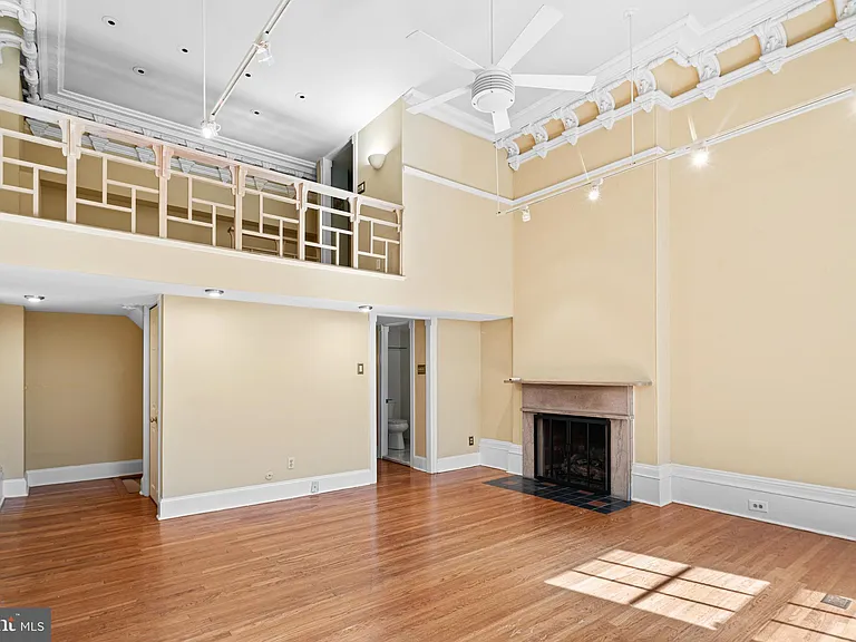 1018 Spruce St #1M — Photo 3