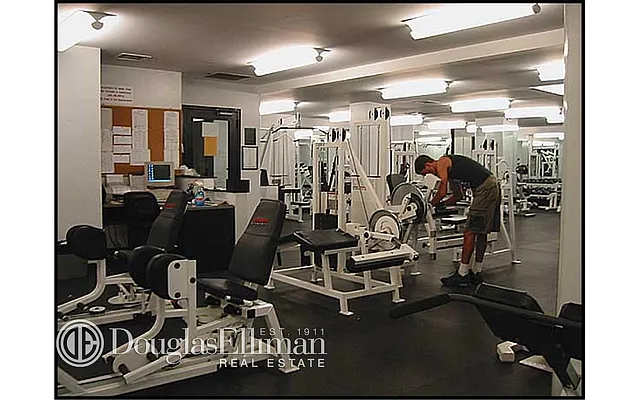 Rented by Douglas Elliman | media 38