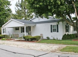 104 Dewey St, Lindsey, OH 43442