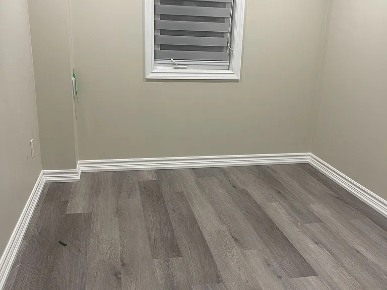 43 Philips View Cres #BASEMENT — Photo 9
