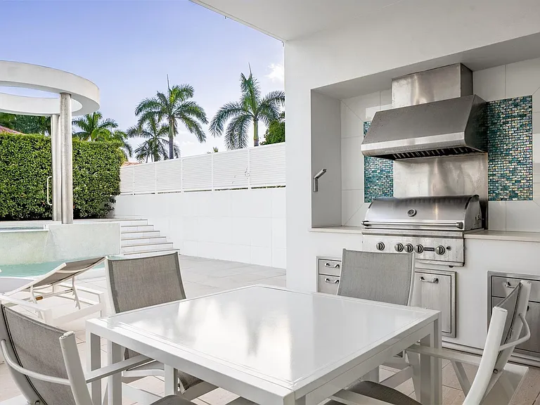 500 Isle Of Capri Dr — Photo 50