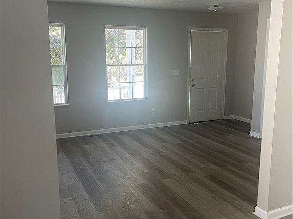 3rd image of 636 E 103rd St