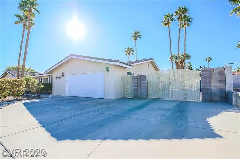 1st image of 3175 S Torrey Pines Dr