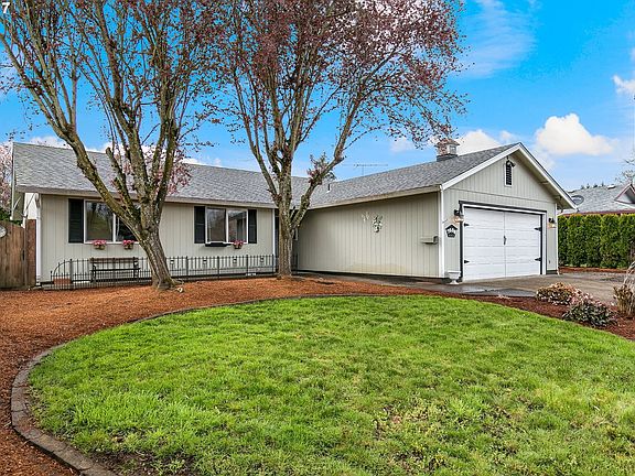 2nd image of 7608 NE 158th Ave
