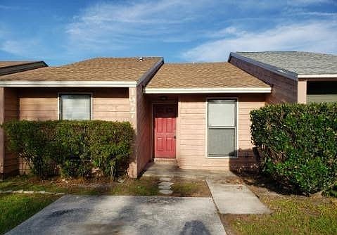 2nd image of 1977 Oak Water Dr
