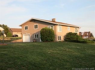 780 Groton Long Point Rd, Groton, CT 06340