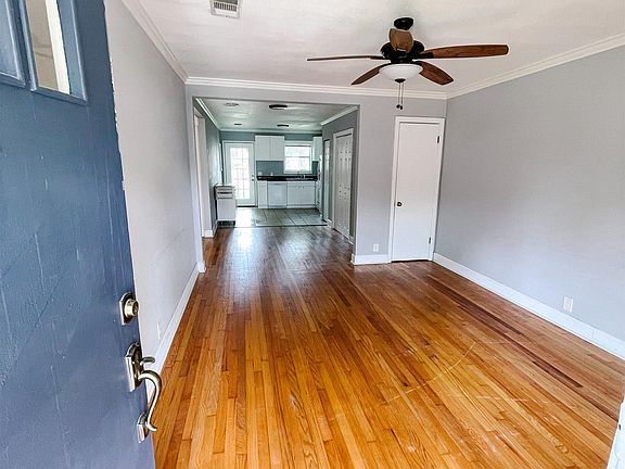 2nd image of 1227 S Augusta Ave