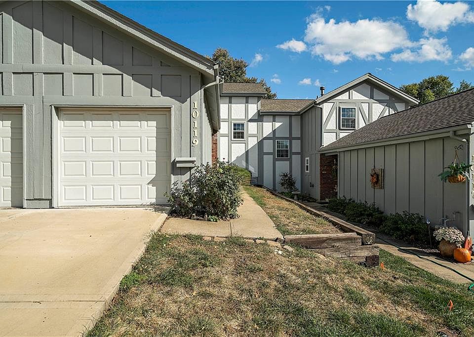 10119 Edelweiss Cir, Merriam, KS 66203 Zillow