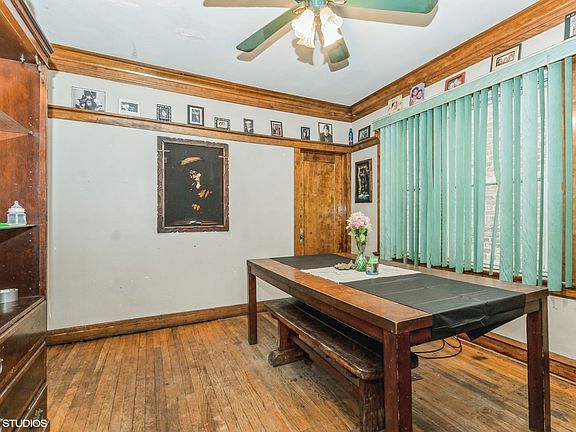 3rd image of 10355 S Avenue M