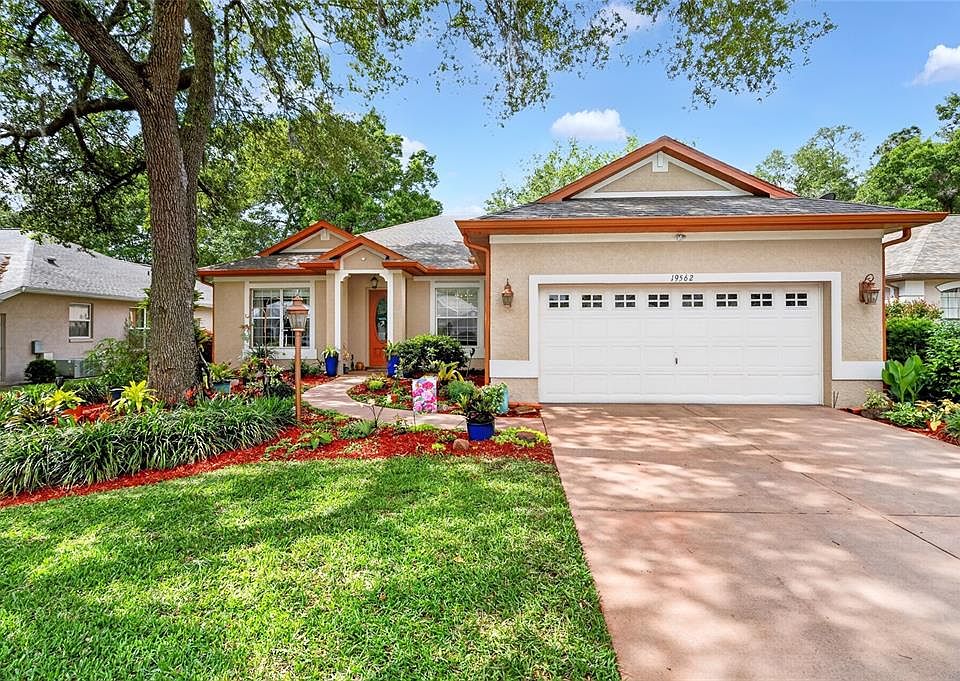 1st image of 19562 SW 84th Pl