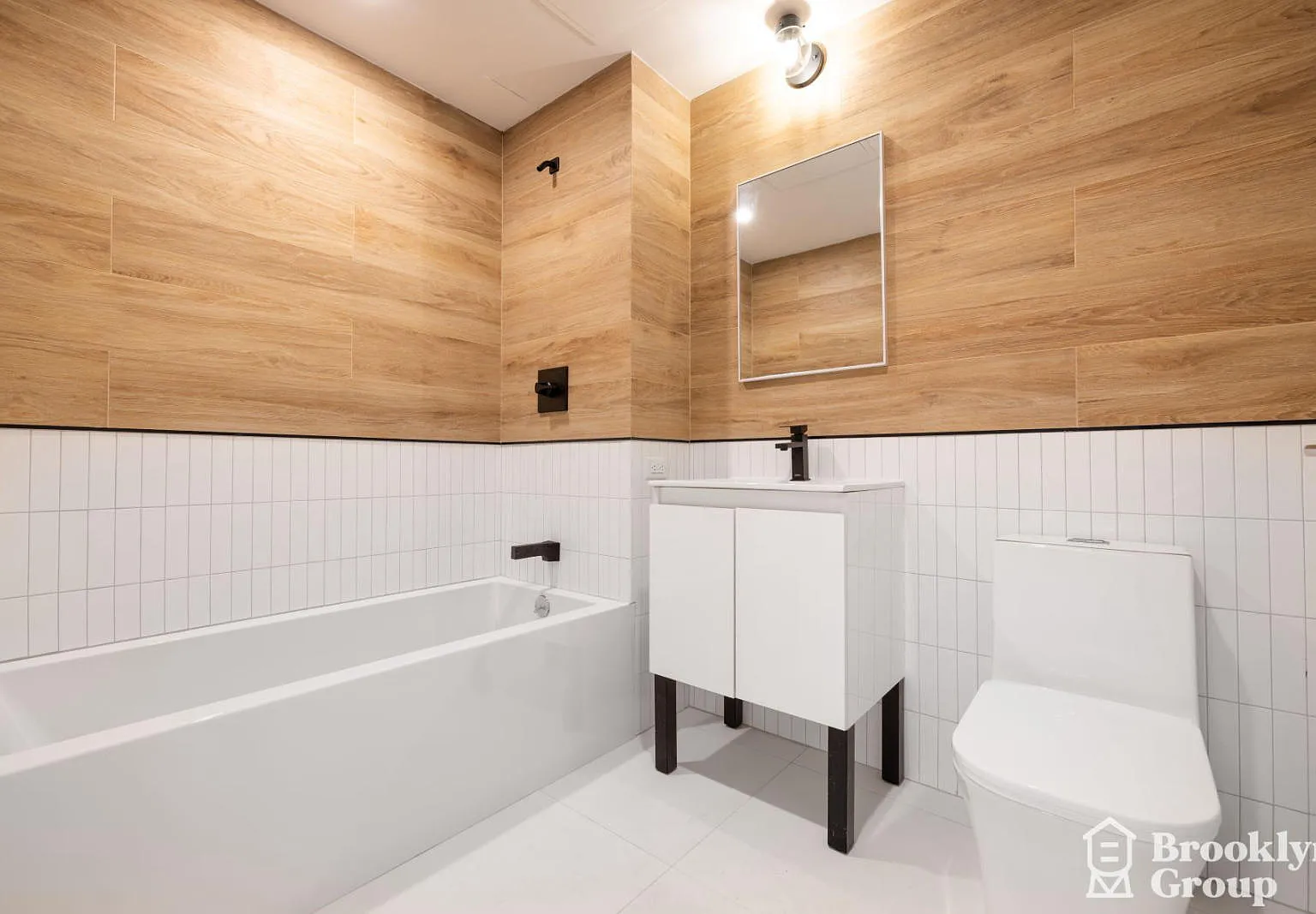 1711 Hancock Street — Photo 3