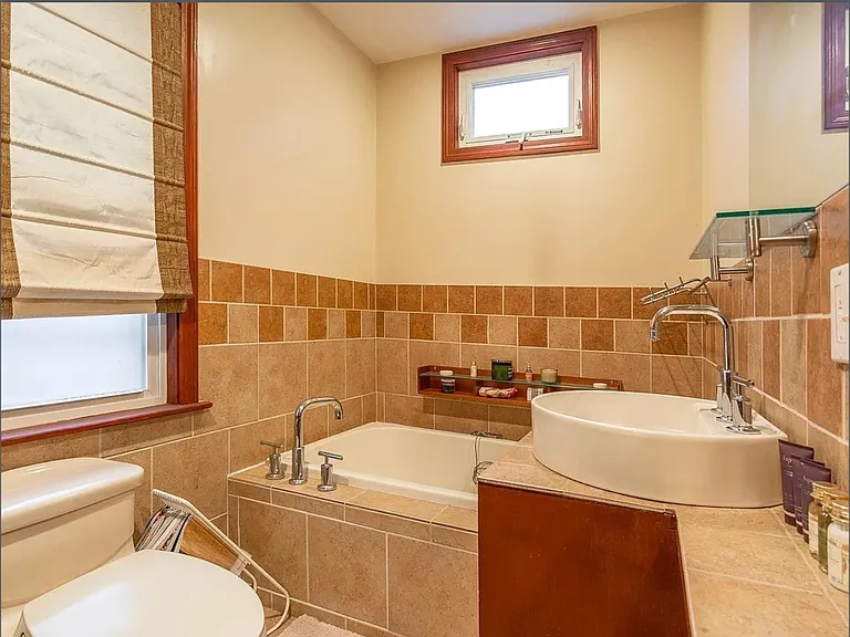 236 Concord Ave #2 — Photo 7