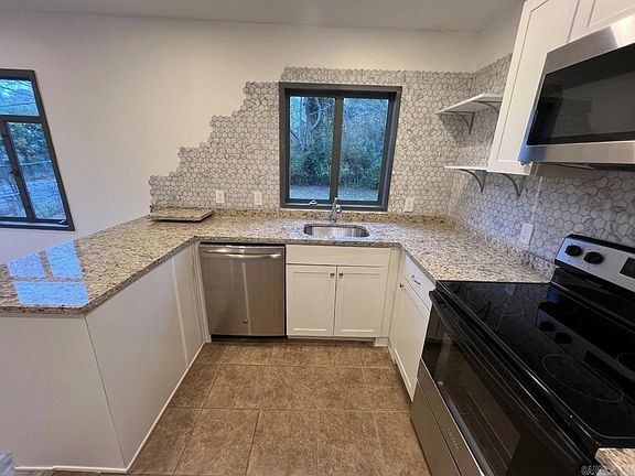 2nd image of 1014 E Sevier St