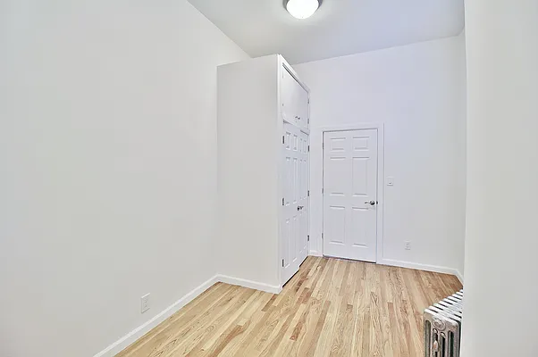 Rented by Julianna Realty Corp | media 6