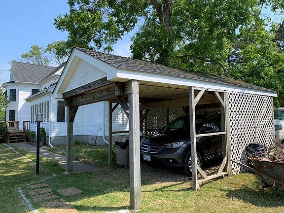 3rd image of 21276 Pruitt Ln