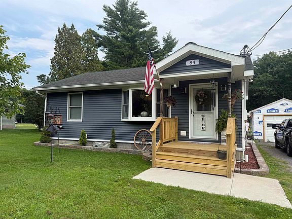 4th image of 84 Willard Rd