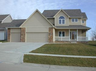 4409 160th St, Urbandale, IA 50323