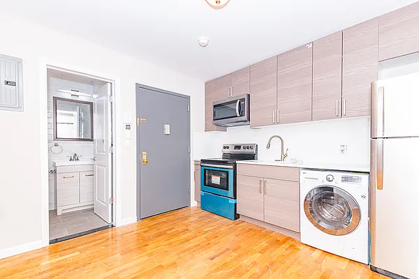 Rented by MySpaceNYC | media 13