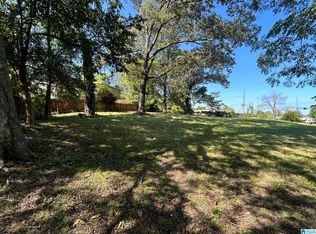 3279 Cahaba Heights Rd #0, Birmingham, AL 35243