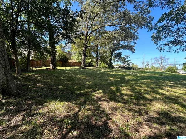 3279 Cahaba Heights Rd #0, Birmingham, AL 35243