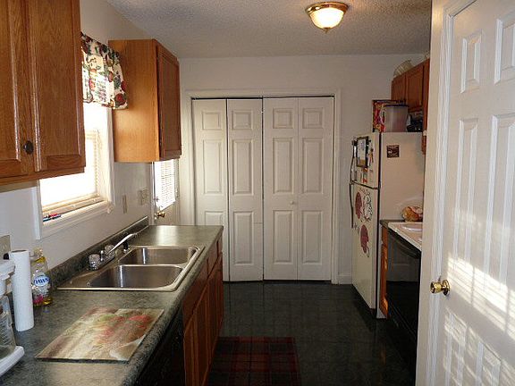 3rd image of 1459 Lee Road 124