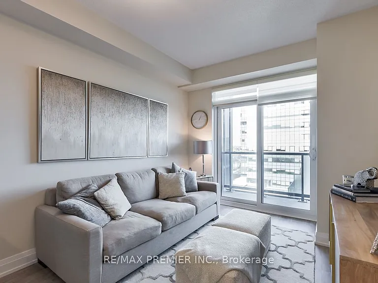 3600 Highway 7 Rd #803 — Photo 8