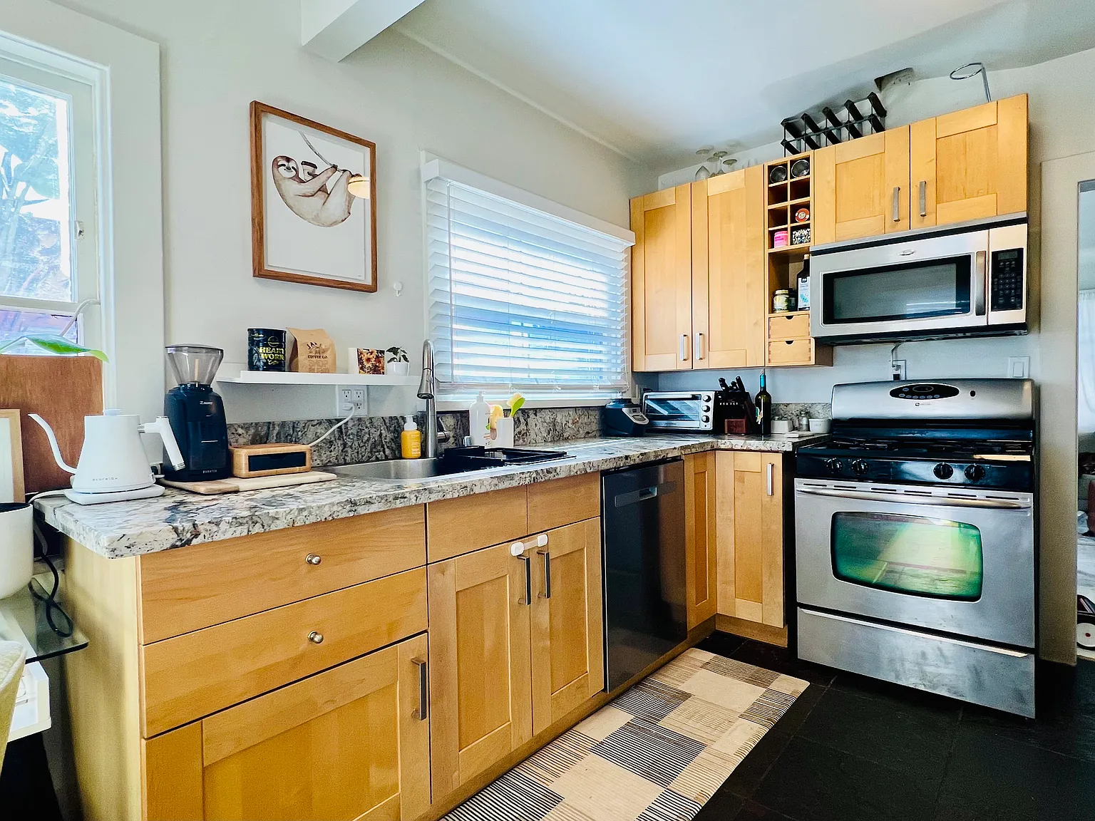2 bed, 1100 sqft, $3,650 — Photo 4