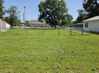 607 W 5th St, Ada, OK 74820