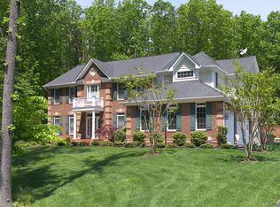 9044 John Sutherland Ln, Lorton, VA 22079