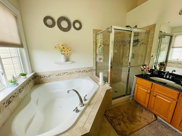 6204 Lawson Dr — Photo 10