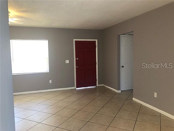 3rd image of 3369 Barnsdale Dr APT A
