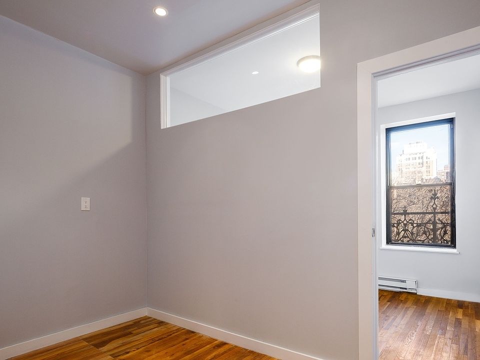 2nd image of 318 W 49th St APT 2FE
