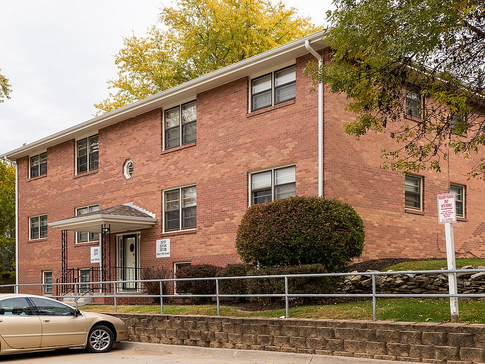 2nd image of 3209 S 108th St