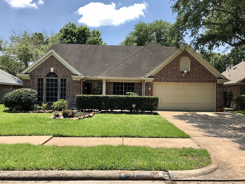 1st image of 11303 Crooked Pine Dr