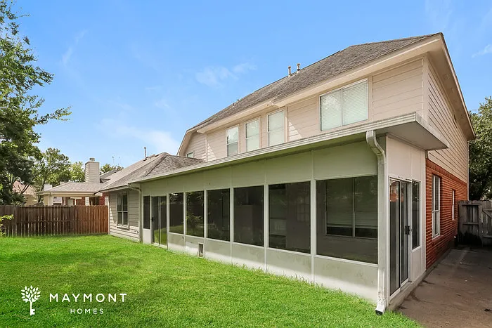 5 bed, 3.5 bath, 2975 sqft, $2,495 — Photo 3