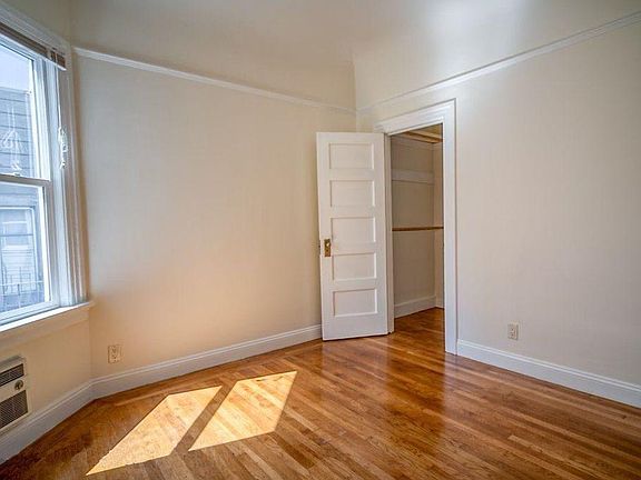 3rd image of 983 Pacific Ave #983