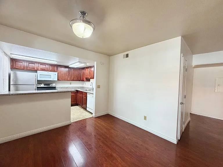 5493 Indian River Dr #375 — Photo 6