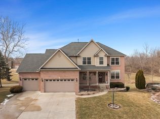1503 River Bluff Ct, Mahomet, IL 61853