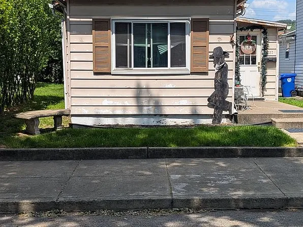 1227 Washington Ave, Monaca, PA 15061
