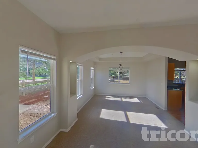 12204 Angelina Dr — Photo 18