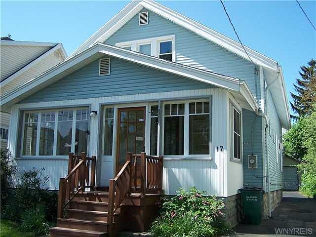 1st image of 17 Oschawa Ave