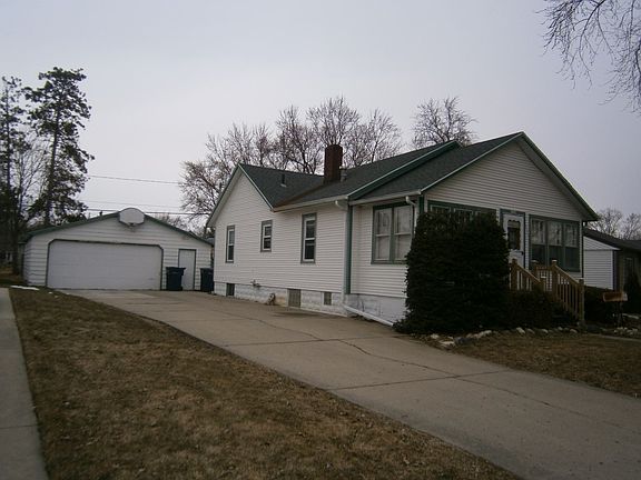 2nd image of 1528 Purvis Ave