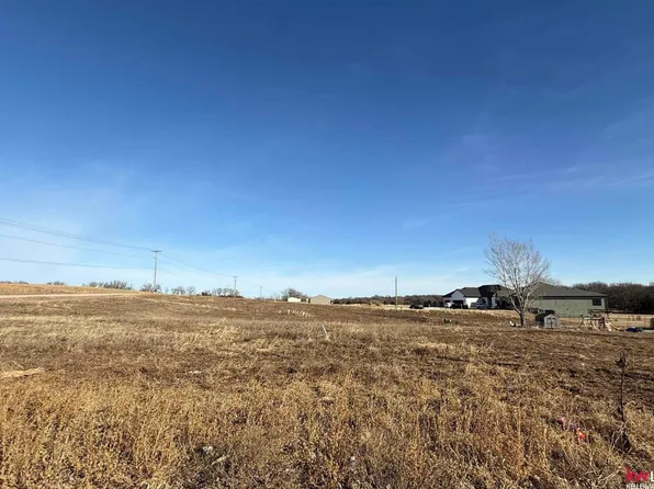 1445 Hackberry St, Bennet, NE 68317