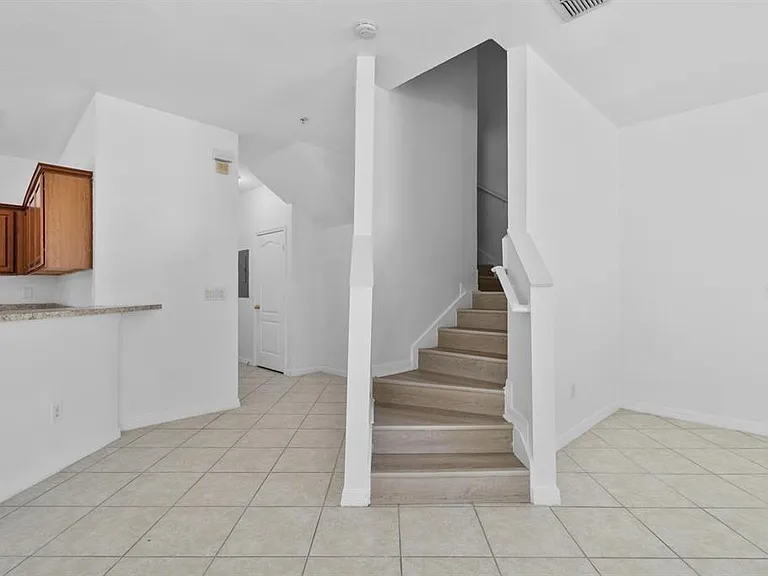 3520 San Jacinto Cir — Photo 21